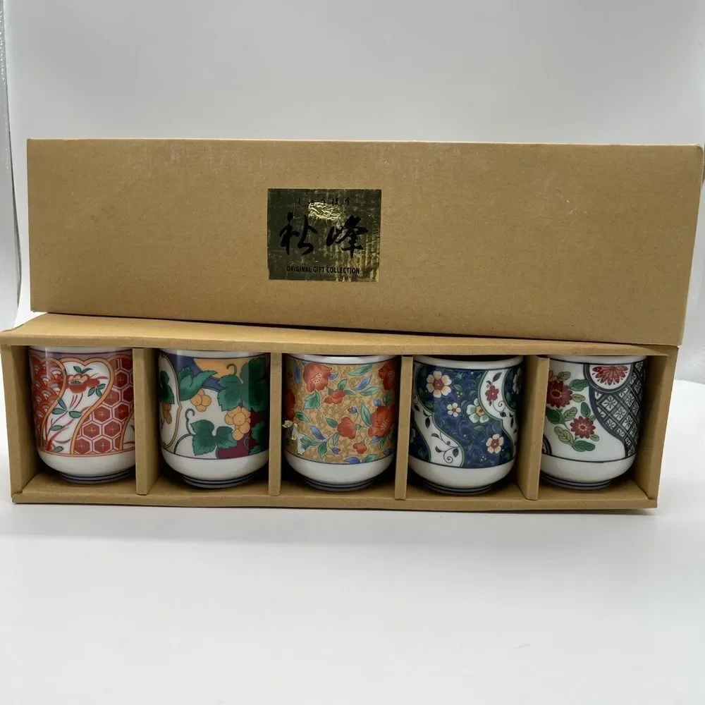 Utsuwa-No-Yakata Japanese Tea or Saki 5 cup Set 3.25